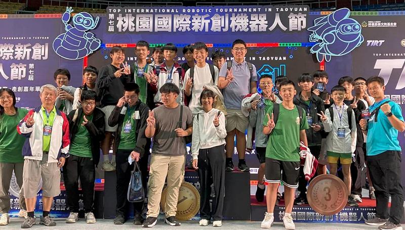 君毅中學資訊科機器人戰隊再傳捷報    2024第七屆TIRT國際機器人賽囊括多項殊榮