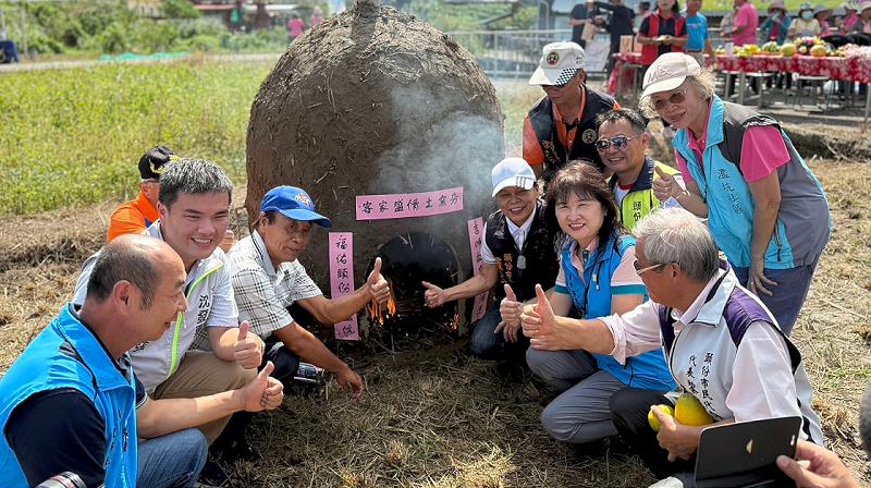 苗栗頭份市客家情土窯情20年囉！      邀您11/24體驗結窯焢蕃薯