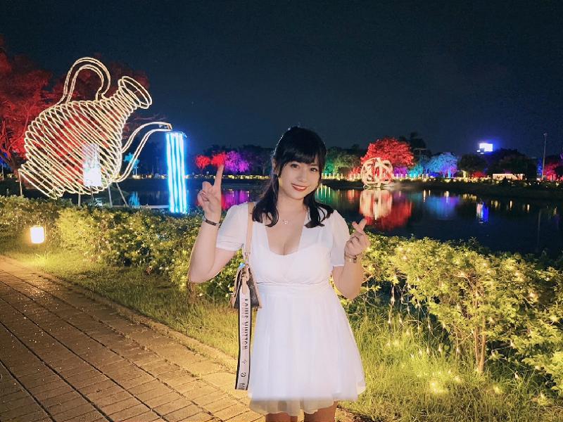 推廣嘉義市中秋旅行放鬆好去處 網紅柯莉絲汀擔任光織影舞宣傳代言人！