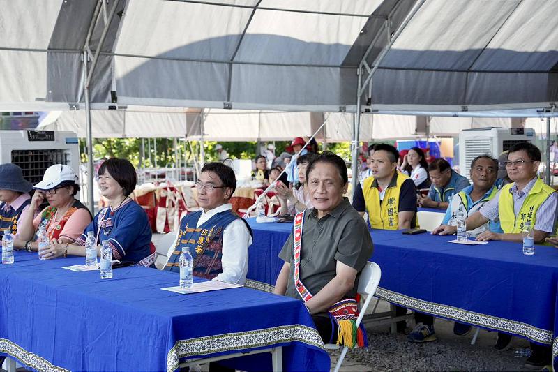 news photo