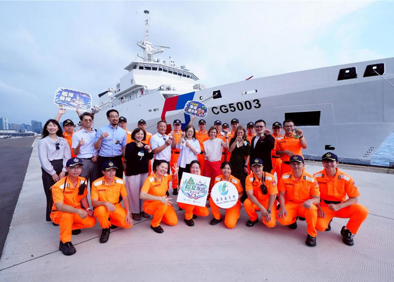 英國代表首登台灣海巡旗艦！ 管碧玲：台英共伴維護區域和平 包瓊郁：台英情誼如糯米相黏！