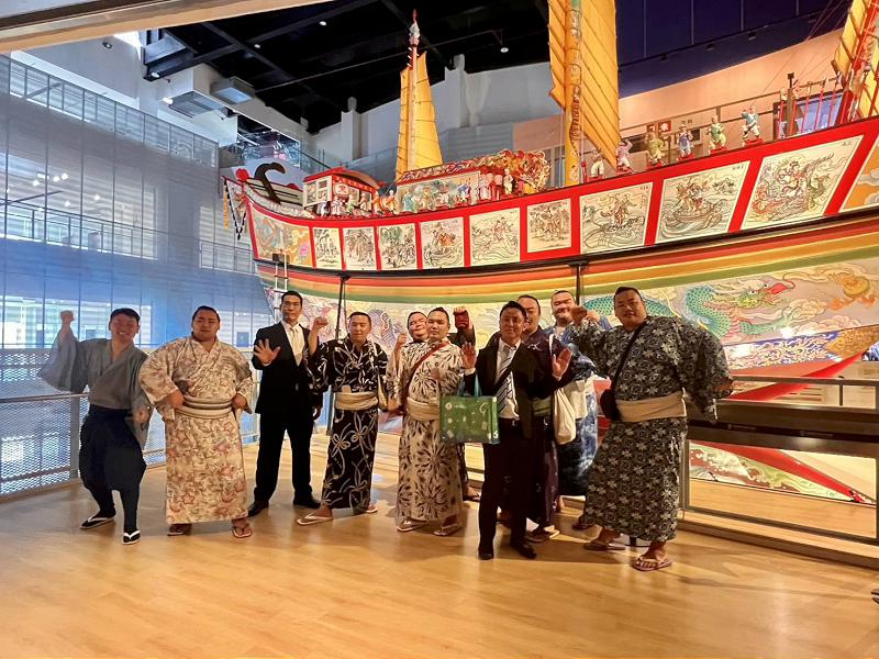 日本力士赴武潭國小示範演出 相撲與柔道切磋交流