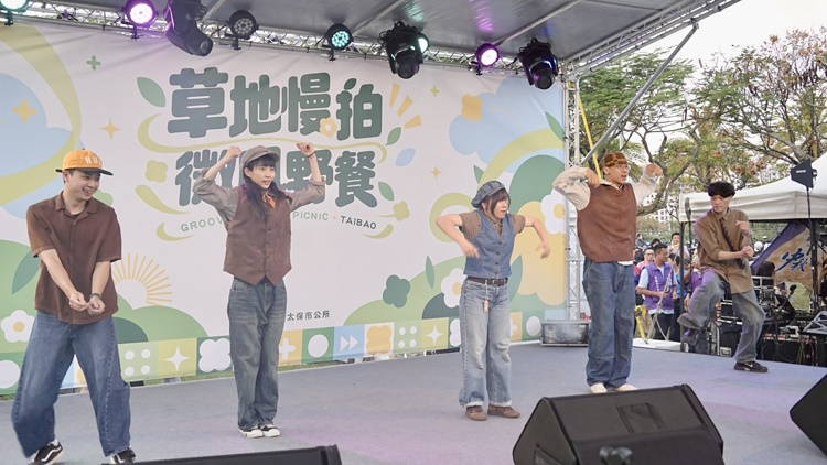 news photo