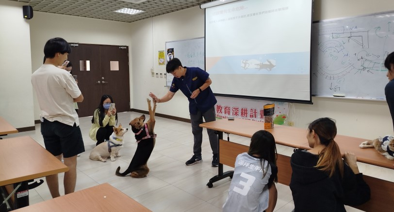 南華大學開設「寵物文創」跨領域學程　提升學子競爭力