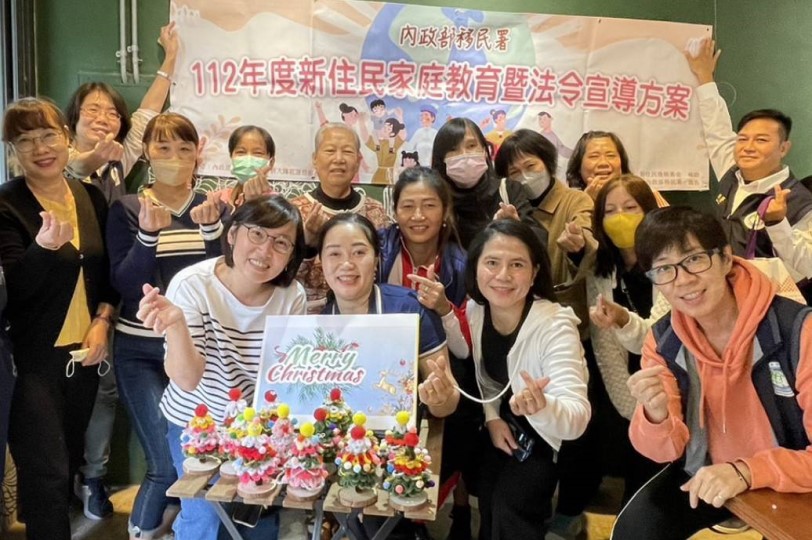 新住民喜迎聖誕節 手作聖誕樹傳遞祝福