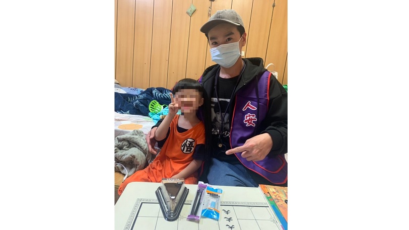 為寒童點亮笑容　助單媽困境中重生