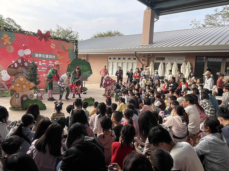 聖誕老公公快閃潮好玩市集！