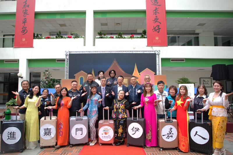 新住民燈區溫暖點亮嘉義 2026台灣燈會「進嘉門.伊嘉人」