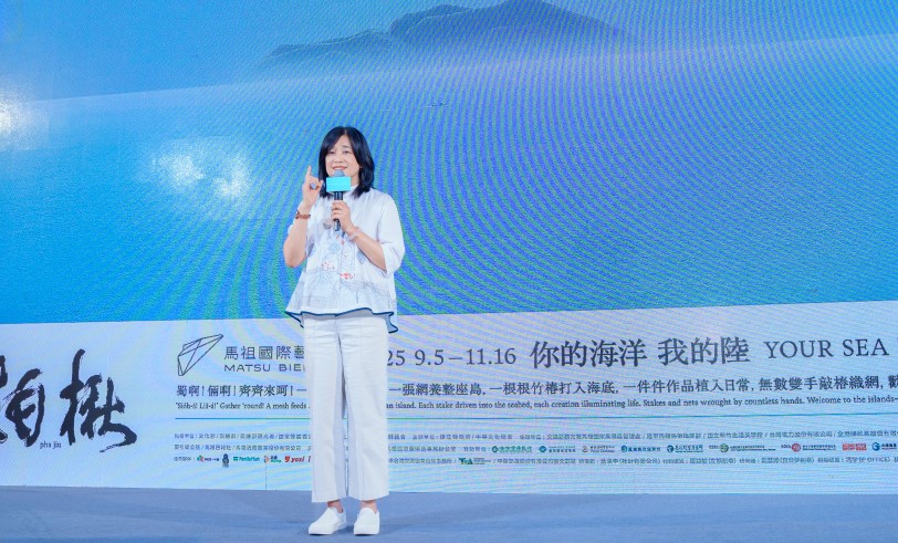 news photo