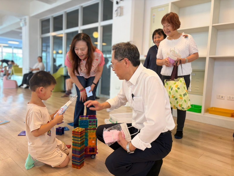 嘉義縣兒童及青少年家庭福利館陪伴兒少快樂成長