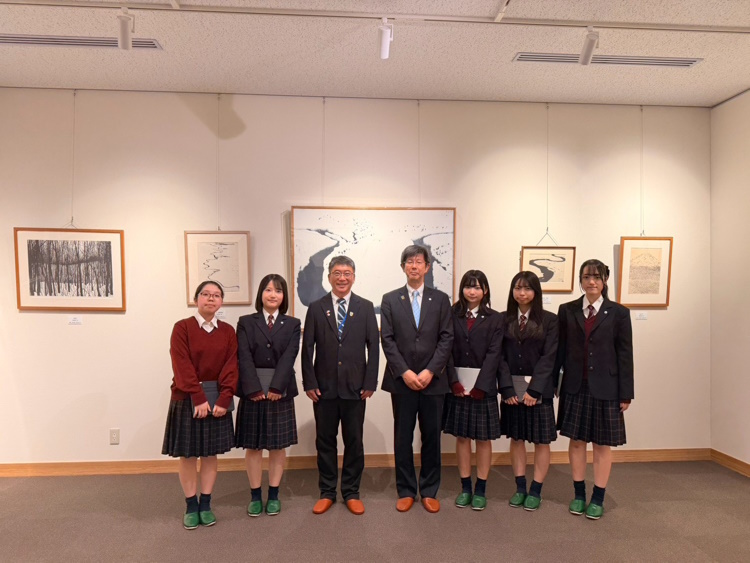 news photo