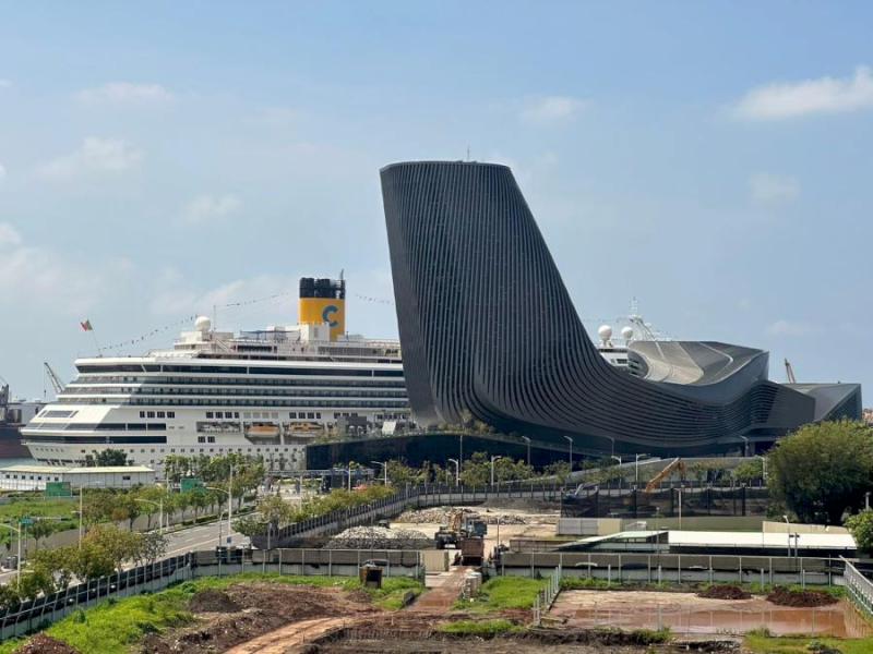 「歌詩達莎倫娜號」以旅運中心為母港首航！ 搭載逾3千幸運兒海上喜迎中秋