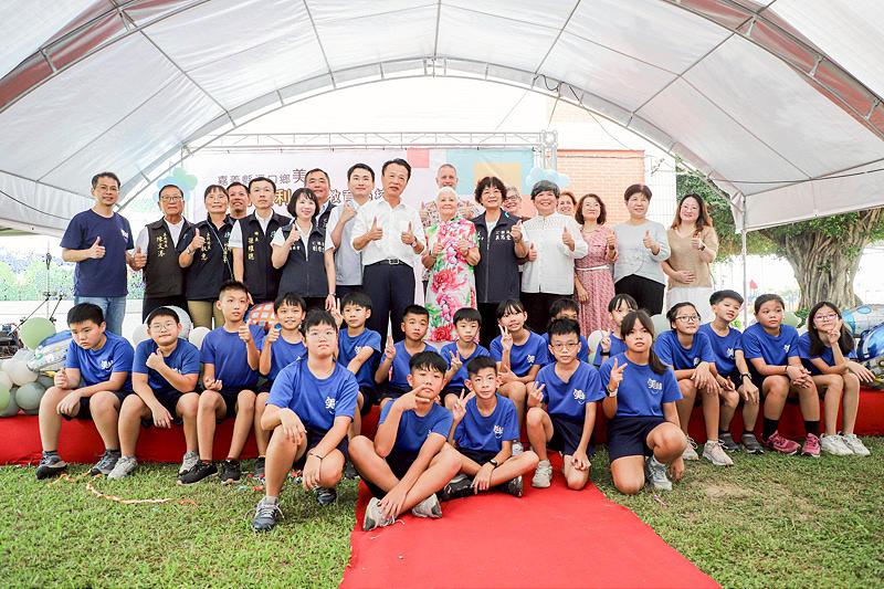 美林國小正式升級「蒙特梭利實驗學校」 嘉義縣教育新里程碑