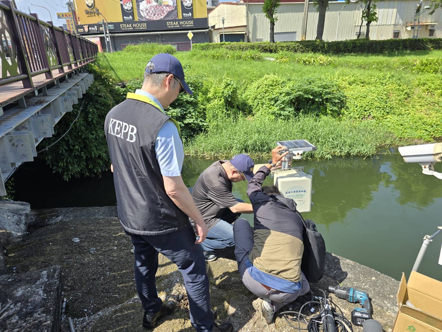 後勁溪水質檢驗低於放流水標準 環保局安裝即時監測系統 全面擴大專案稽查
