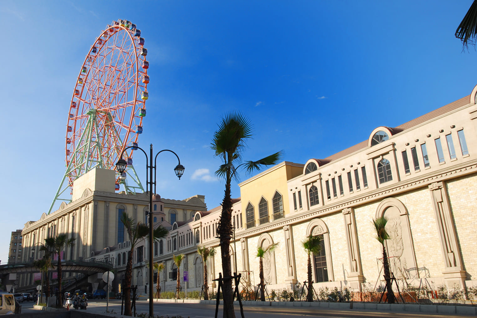 寒假親子出遊照過來! 義大世界雙飯店推限量專案 讓你「義」遊未盡,一站雙享!