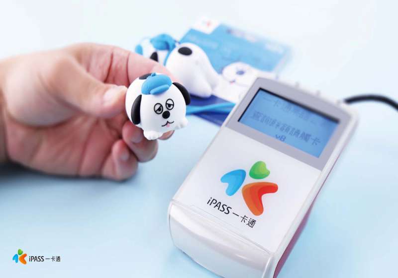 一卡通票證取材漫畫呆萌擔當奧拉夫 發行3D造型一卡通6 月 24 日指定超商開賣