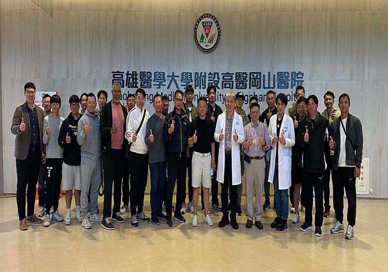 高醫岡山醫院先進電腦斷層掃描儀 輔助中職台鋼雄鷹球團精準健檢