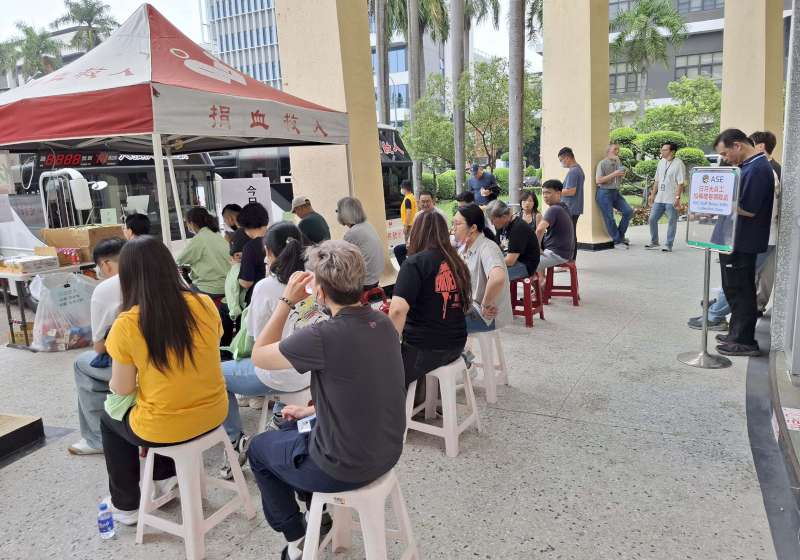 園管局攜手高市科技產業園區同心會 號召楠梓園區7企業挽袖募得13萬cc熱血