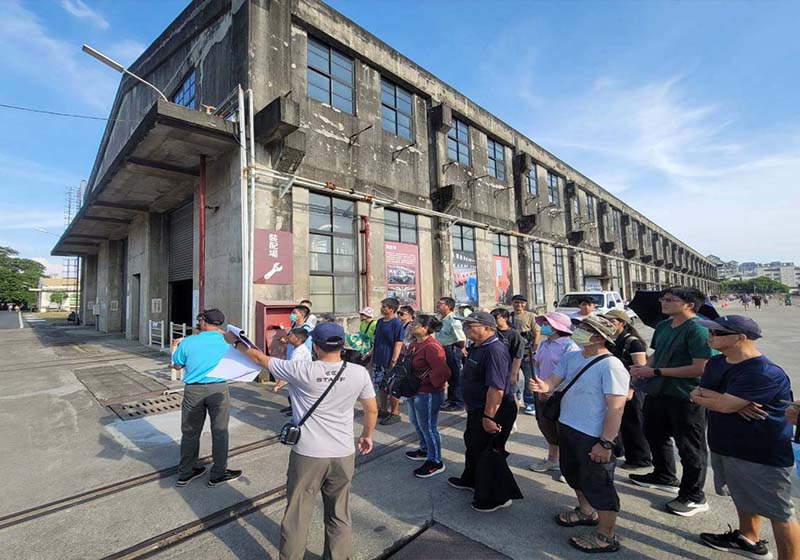 台鐵高雄機廠變身高雄親子遊樂園 8月指定週六日廠長帶路職人限定場每天3場導覽