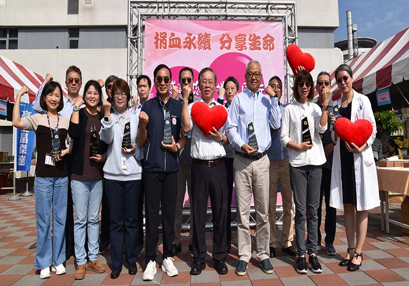 園管局高屏分局邀14家企業前進前鎮產業園區挽袖獻愛 募得85000 cc熱血