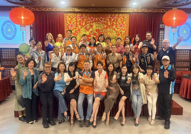 高市新聞從業聯盟總會第屆第次會員大會 自製創意海陸蛋糕慶生驚喜摸彩全場同歡