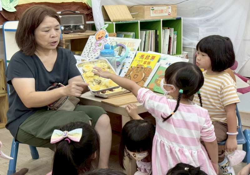 高市左營區文府國小附幼教師楊麗仙開放式教學 榮膺高市教育局115年優良教保員