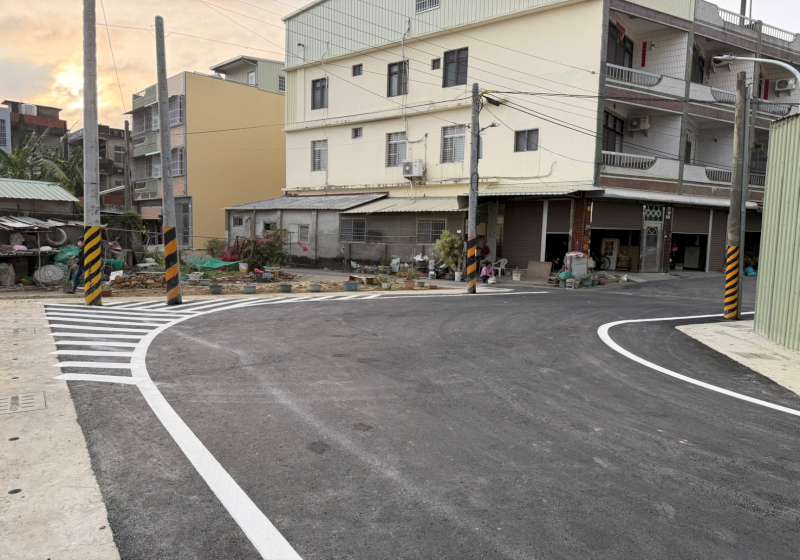 高市工務局新工處貫通梓官區梓官路57巷至平安街39巷 強化用路安全 