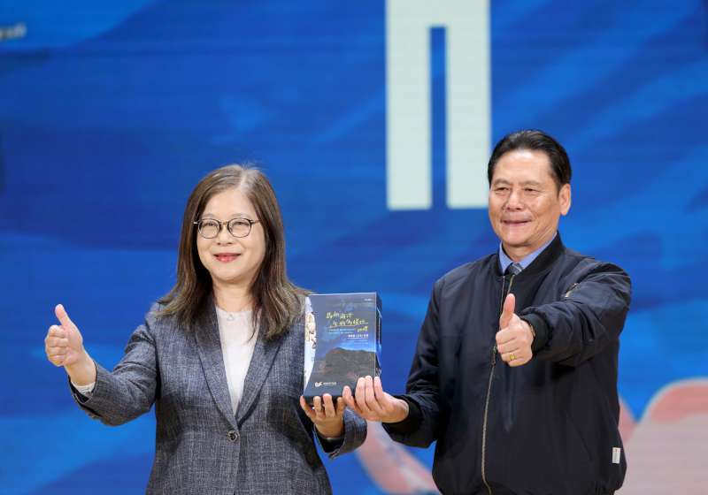 國海院前進連江縣介壽國中小 發表從微觀到巨觀馬祖海域生態圖鑑