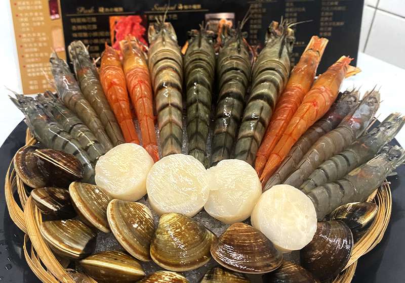 撐爆你的胃！燒肉&火鍋一站吃到飽 一燒十味昭和園 仁武店