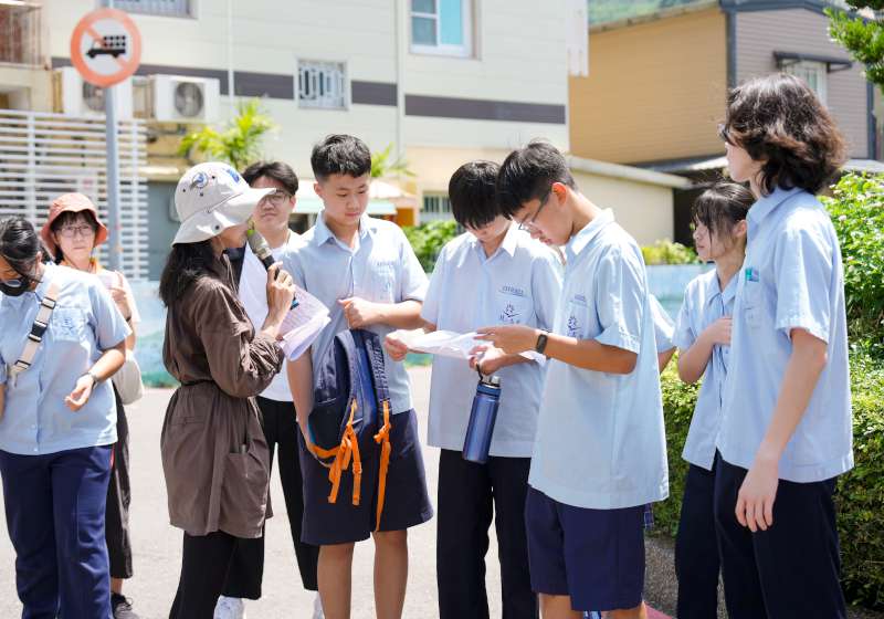 鼓山圖書館邀學員走讀探訪柴山人文生態秘境趣