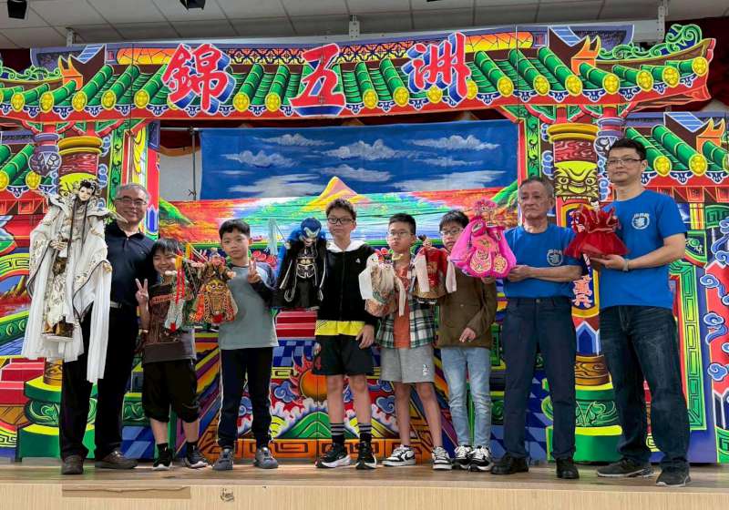 高市三民區河堤國小114學年度第2學期起跑 邀錦五洲掌中劇團演繹布袋戲《武松打虎》
