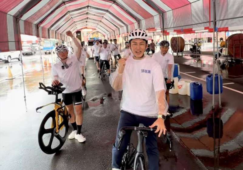 高市第三選區市議員參選人張騏晟登記 自行車隊掃街拜票