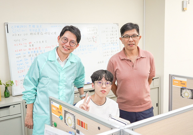  高市青年局訪尖端新能源商 關心大港青年職場實習現況勉累積實戰經驗