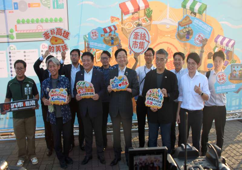 高市青年局2026城市嶼浪牽絲市集 80家青創攤車 高雄港大港橋兩地飄香登場
