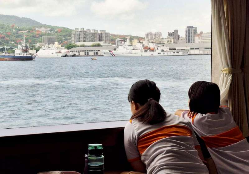 高市美濃區吉洋國小、鼓山區鼓山國小百名師生 受邀臺灣高雄港務巡禮港埠建設