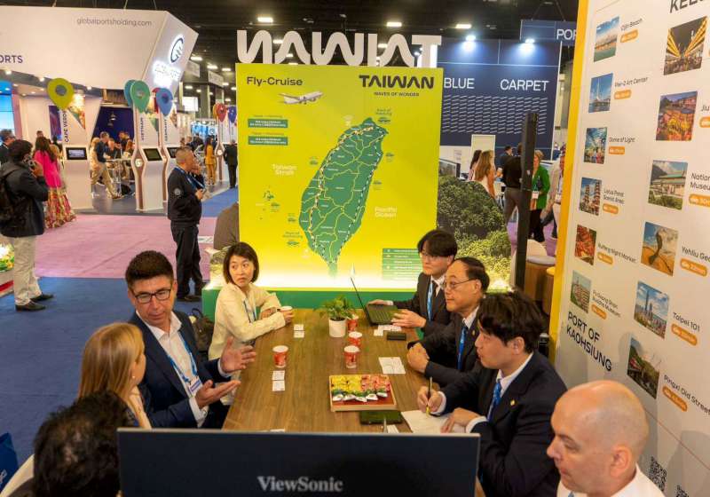 臺灣港務會同觀光署前進美國邁阿密國際郵輪展 會商國際郵輪集團高層爭取商機
