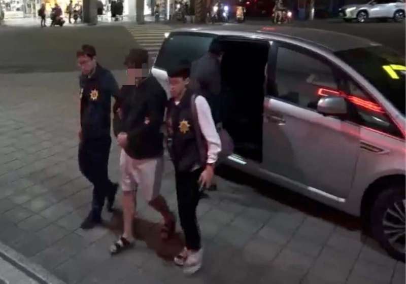 高市男竊賣場商品上網轉賣牟利 高市刑大跨區南市逮人竊盜罪送辦