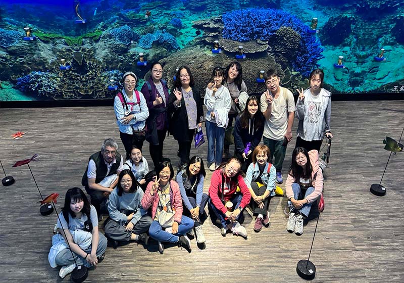 高市前鎮區前鎮國小海洋素養種子教師社群 前進中山大學海科院、西子灣跨域共學
