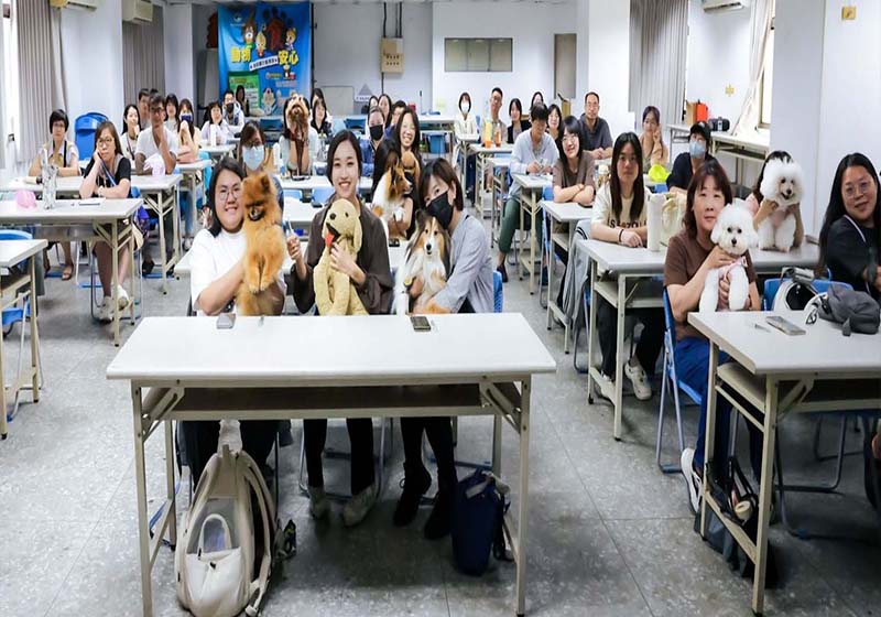 高市農業局動保處邀獸醫師余嘉怡 專場揭密犬貓常見牙科疾病