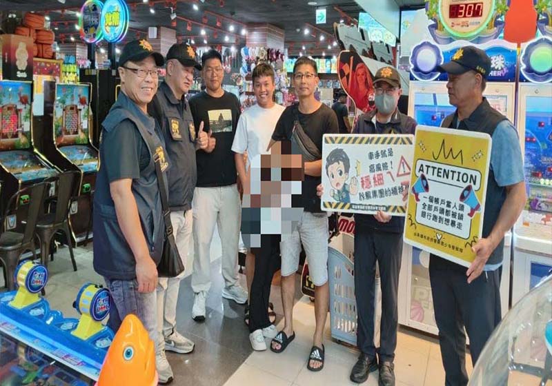 高市警局少年隊執行115年暑期青春專案 會同義警加密巡察勸導青少年深夜返家