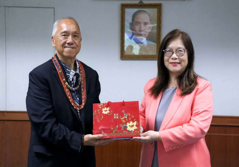 玻里尼西亞航海協會、夏威夷卡美哈梅哈學校訪海委會 商討傳統航海文化等議題