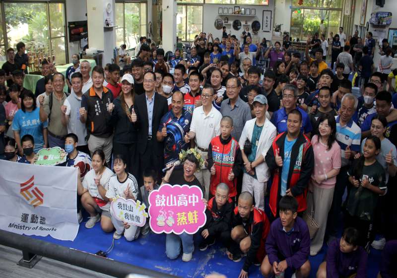 115年中華民國原住民族舉重錦標賽鼓山高中登場 郭婞淳等5名亞運國手同場競技