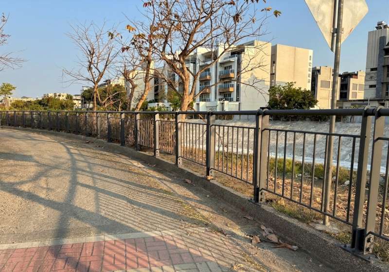 高市府水利局完成獅龍溪護岸改善 強化沿岸防護功能