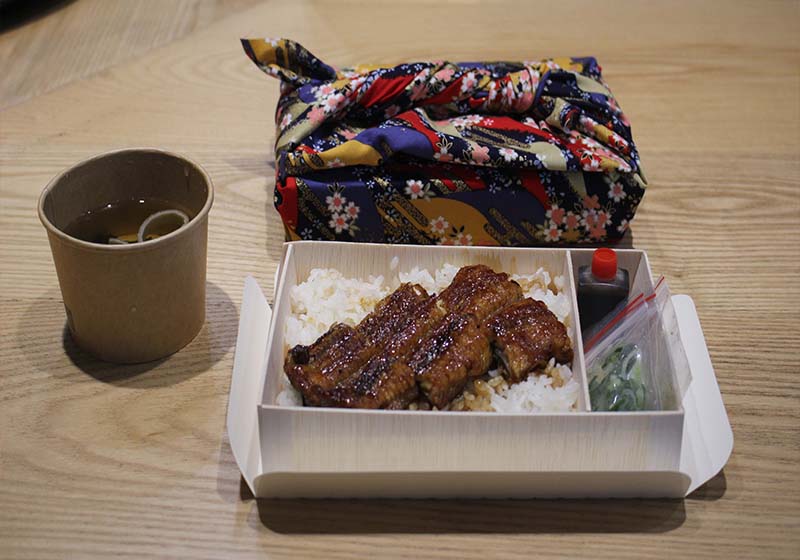 日本土用丑日時令進補 高市左營區百貨90年日本品牌鰻魚飯買1送1