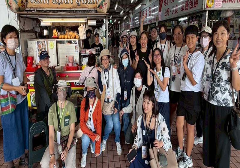 高市社會局新住民會館續攜手書局、岡山新住民社服據點 邀走讀文賢市場巡禮美食