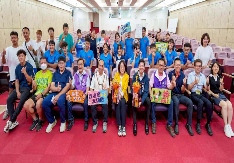 高市代表隊115年全中運、柔道錦標賽創佳績 康裕成邀選手午餐
