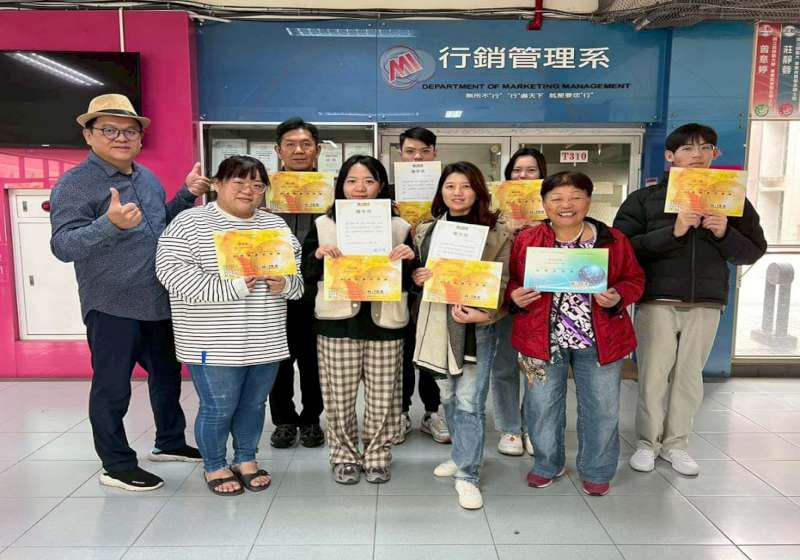 樹科大行管系進修部二技115級學生手握3至5張證照 獲逾10獎項肯定9人續深造