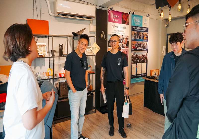 高市青年局第四屆青年事務委員訪屏東縣府分享青創政策 觀摩青創聚落營運現況