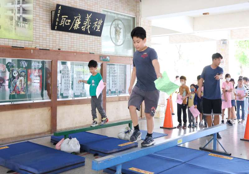 高市左營區勝利國小變身學習樂園 55班、幼兒園近1700名師生闖關體現生活學習