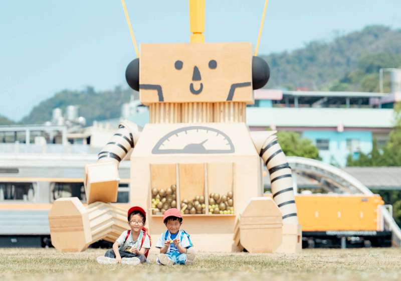 歡慶兒童節 高市駁二藝術特區攜手親子品牌推驚嘆號小島限定活動